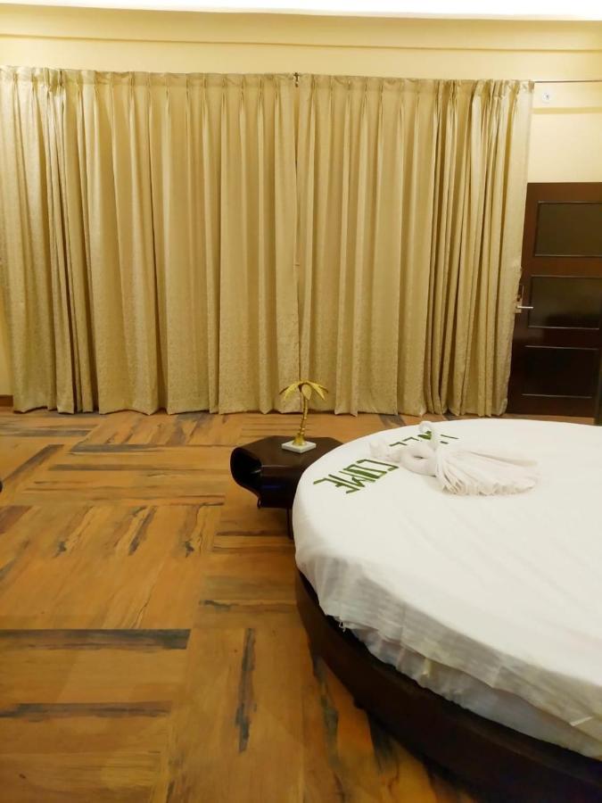 Hotel The Pench International Khawāsa Esterno foto