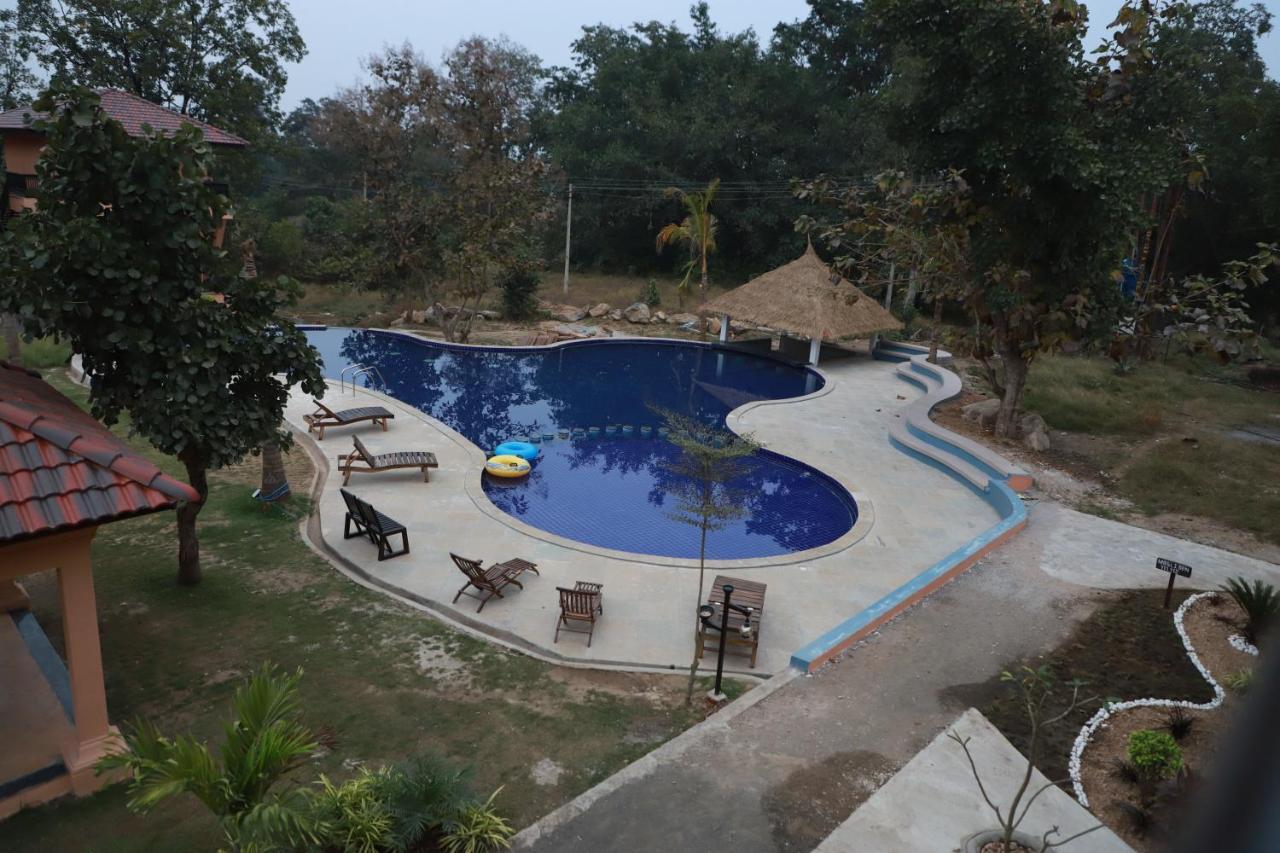 Hotel The Pench International Khawāsa Esterno foto