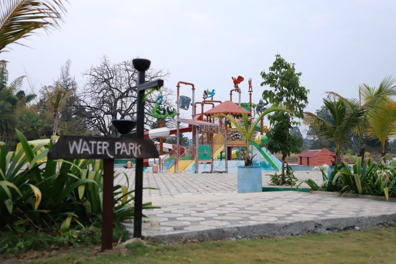 Hotel The Pench International Khawāsa Esterno foto